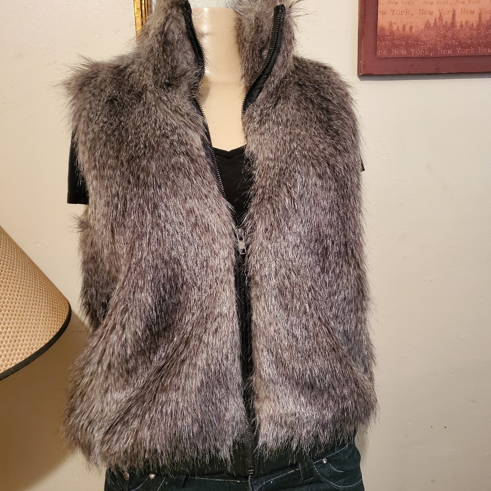 Faux Fur Vest sz XL